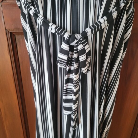 Just Be Black White Striped Wide-Leg Jumpsuit With Belt & Pockets Size L - Picture 2 of 5
